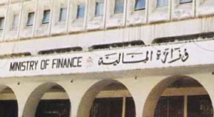 (2) مليون دينار  لمشغلي حافلات "طلبة الجامعات"