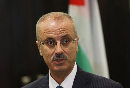 مصادر تنفي عودة الحمد الله عن استقالته
