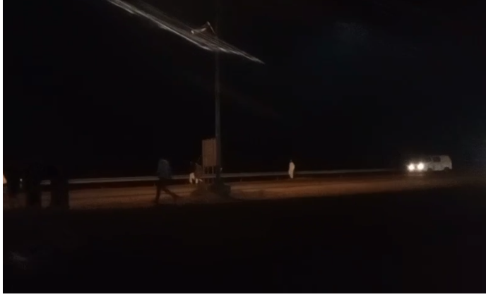 بالفيديو ..  سقوط صاروخ مجهول المصدر في منطقة صحراوية بمحافظة معان