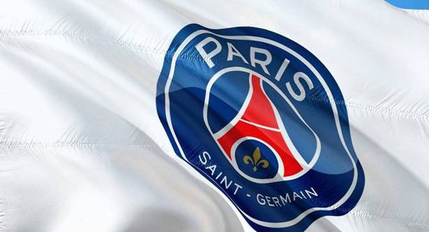 لاعب باريس سان جيرمان على بعد خطوة من برشلونة