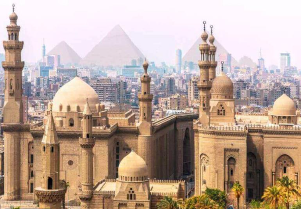بالصور  ..  تعرفوا على أبواب مدينة القاهرة القديمة