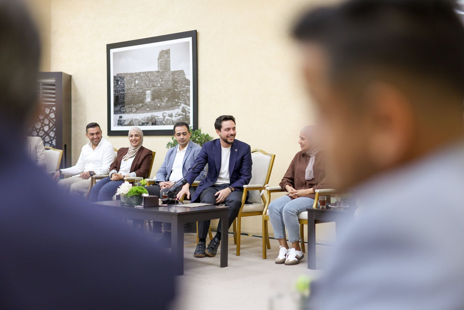 ولي العهد عبر انستاغرام: "أفكار مميزة خلال لقائي شباب وشابات المفرق"