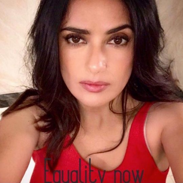 سلمى حايك لم تكن جميلة قبل عملية أنفها ..  شاهد كيف كان شكلها  .. صور