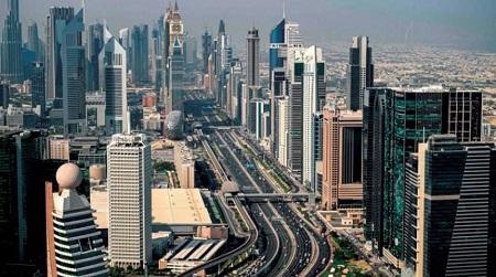 اقتصاد الإمارات الأعلى نموا بـ30 شهراً
