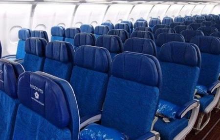 ما السر لاختيار اللون الأزرق لمقاعد الطائرة؟