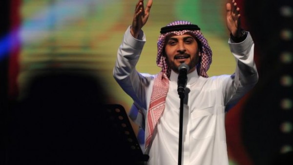 أول تعليق من ماجد المهندس على احتضان فتاة سعودية له في حفل الطائف 
