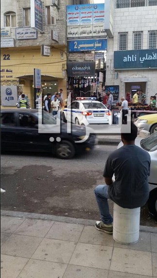 الأمن يعتقل مواطناً غلبه النعاس داخل إحدى المؤسسات في الزرقاء بعد انتهاء الدوام   ..  صور