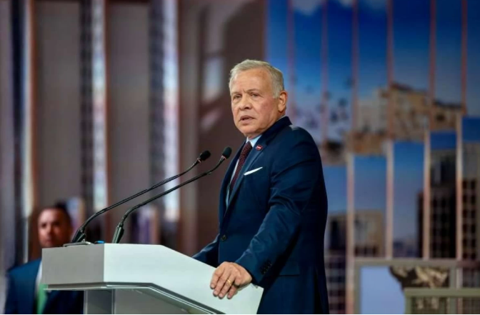 الملك يغادر إلى فرنسا ويلقي خطابا أمام البرلمان الأوروبي غدا الثلاثاء
