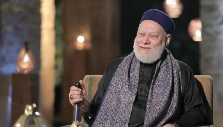 طفلة تسأل «هناك نظريات علمية تخالف القرآن فكيف ذلك؟» ..  وعلي جمعة يرد