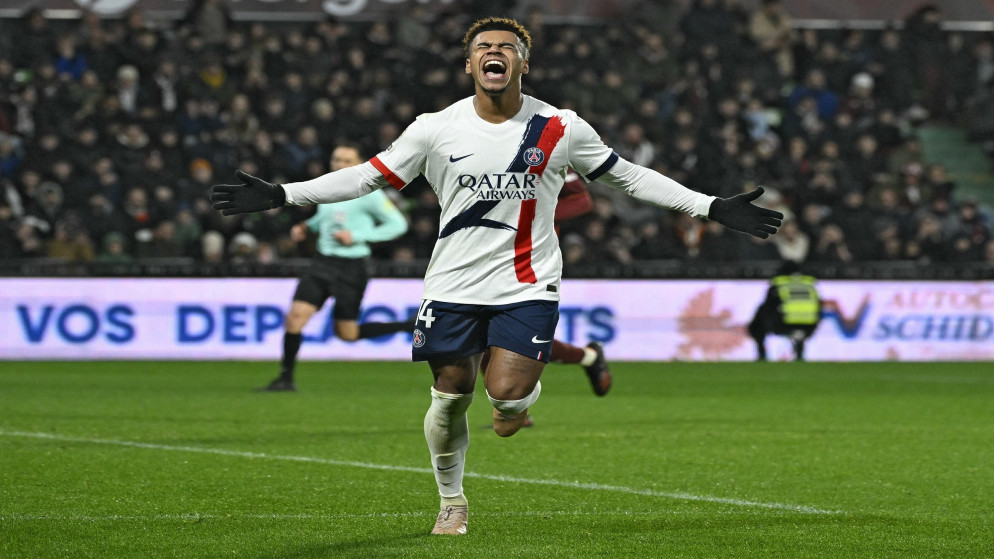 سان جرمان يستعيد الصدارة مؤقتا بعد فوز صعب على ميتز