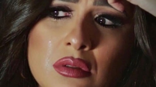 رسالة غامضة من ياسمين عبدالعزيز ..  "اختياراتي مدمرة حياتي