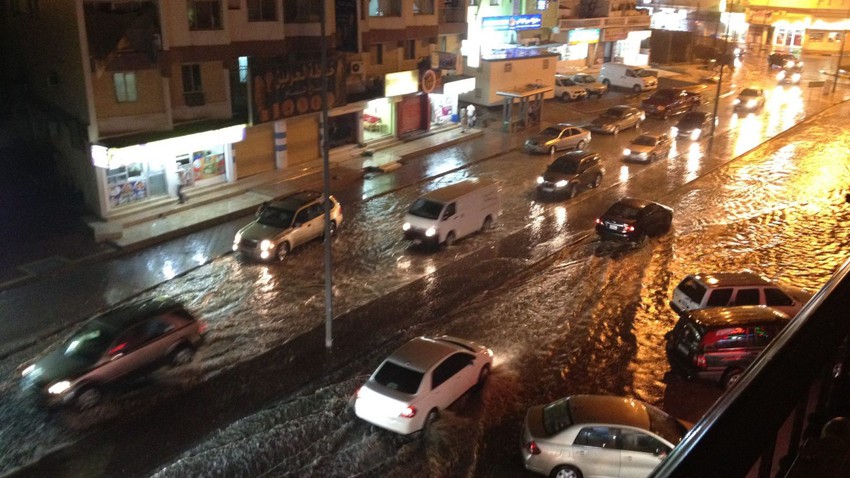 الأرصاد: حالة قوية من عدم الاستقرار الجوي تضرب المملكة الليلة و تحذيرات هامة من الأمطار و الإنزلاقات