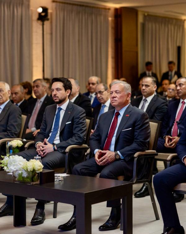 الملك يوجه الحكومة بزيادة مخصصات صندوق دعم الطالب الجامعي 5 ملايين دينار لتصبح 40 مليونا 