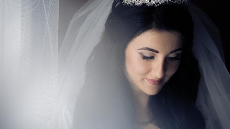 بالفيديو  ..  احدى نجوم "سناب شات" تتزوج للمرة الرابعة وهذا هو العريس