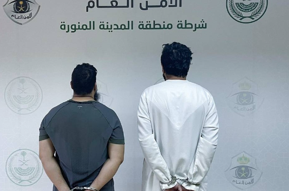 إحالة مقيم وزائر إلى "النيابة" استوليا على 22 مليون ريال عبر 146 عملية احتيال مالي