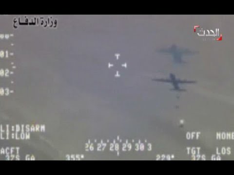 بالفيديو ..  طائرات عراقية تلقي مساعدات غذائية لـ"داعش" بدل الجيش
