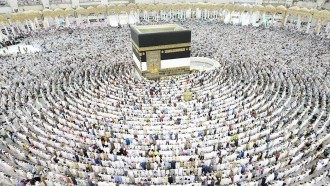 أوبئة وحروب وظروف قاهرة أوقفت الحج كليا وجزئيا في الماضي ..  تعرف على أبرز الحوادث