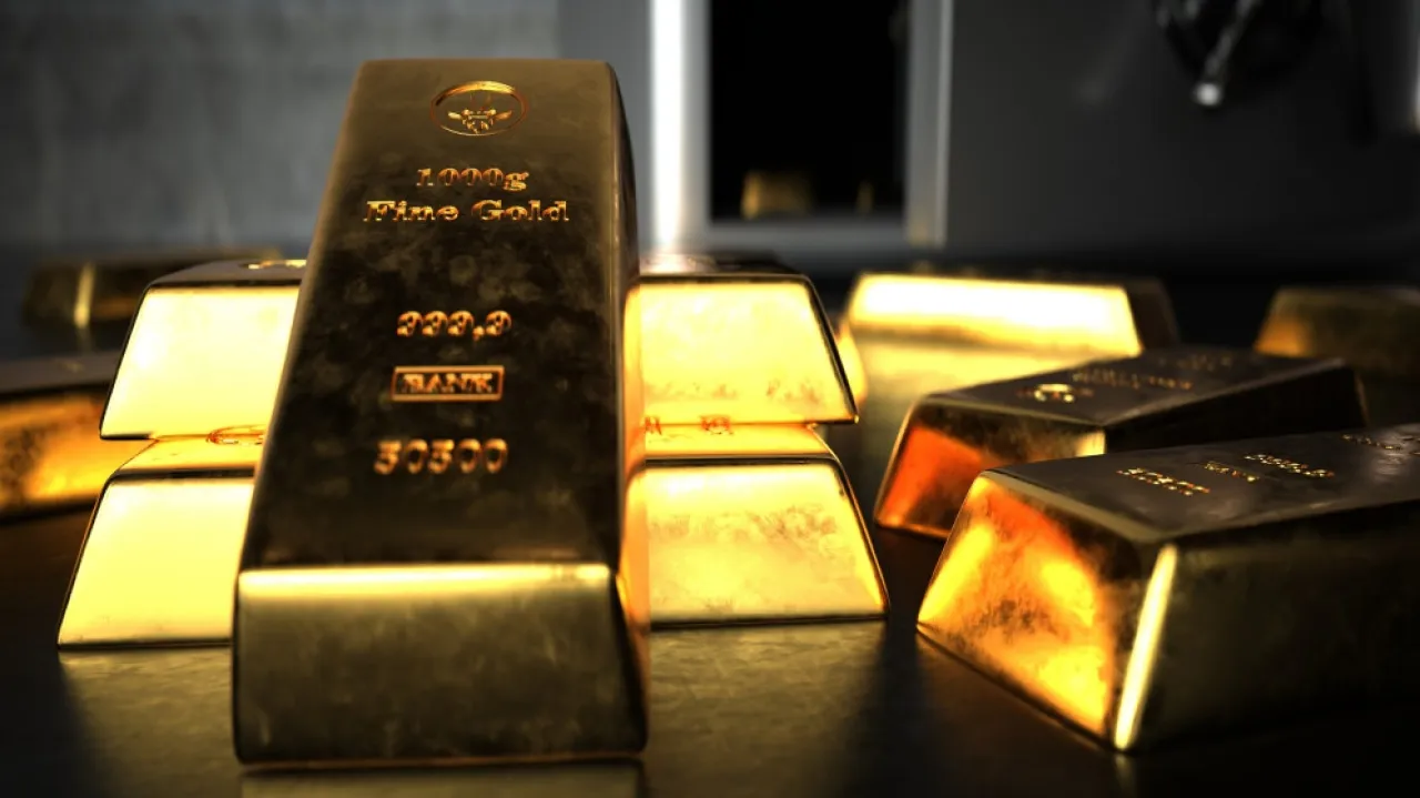 الذهب يصعد لمستوى قياسي جديد مع إقبال المستثمرين على الملاذ الآمن