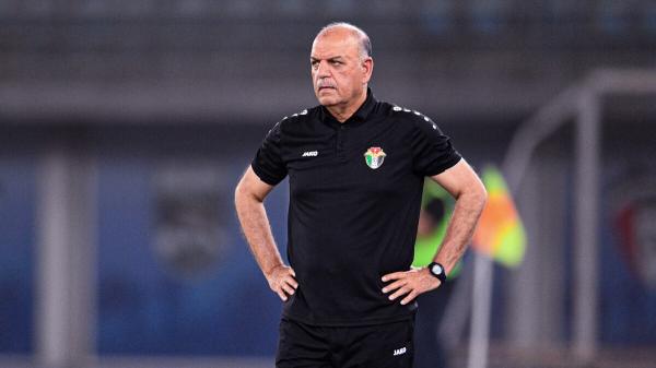 عدنان حمد ينتقد إقامة الدوري الأردني من 3 مراحل