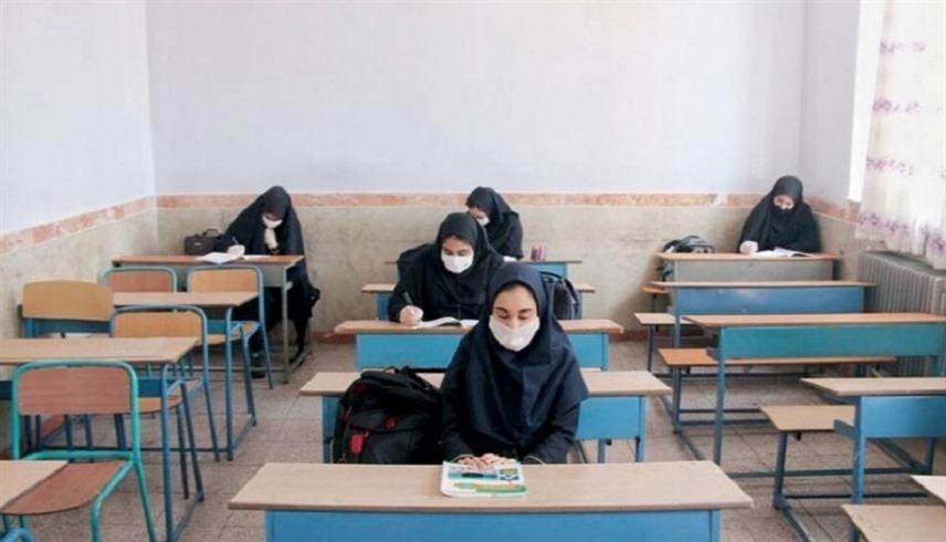  تسميم تلميذات في إيران سعياً لإغلاق مدارس الفتيات