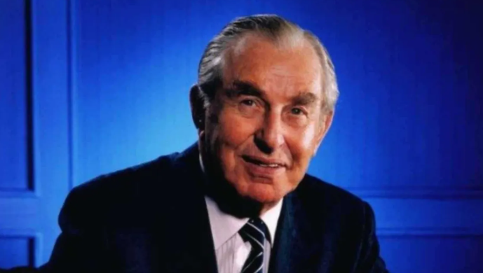 ايرلندا  تسحب اسم "الرئيس الاسرائيلي السابق  من حديقتها وتبحث تسميتها بـ"فلسطين الحرة"