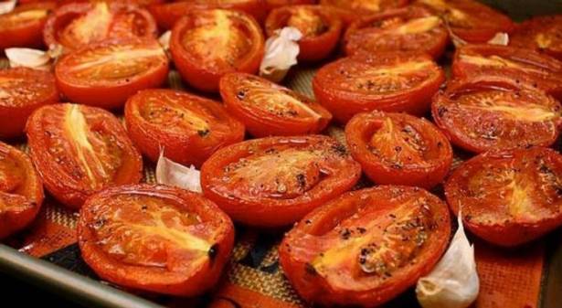 الطماطم المطبوخة تساعد في الحد من أمراض القلب أكثر من الطازجة