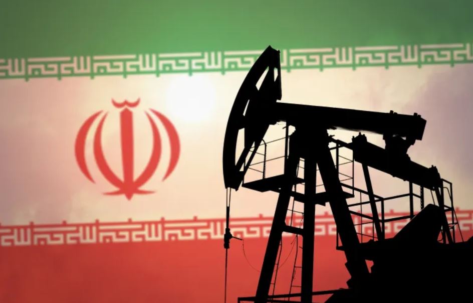 إيران: إذا لم نتمكن من بيع النفط فلن يتمكن أي طرف من بيع نفطه