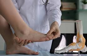 علامات في قدميك تدل على وجود قاتل صامت يهدد حياتك