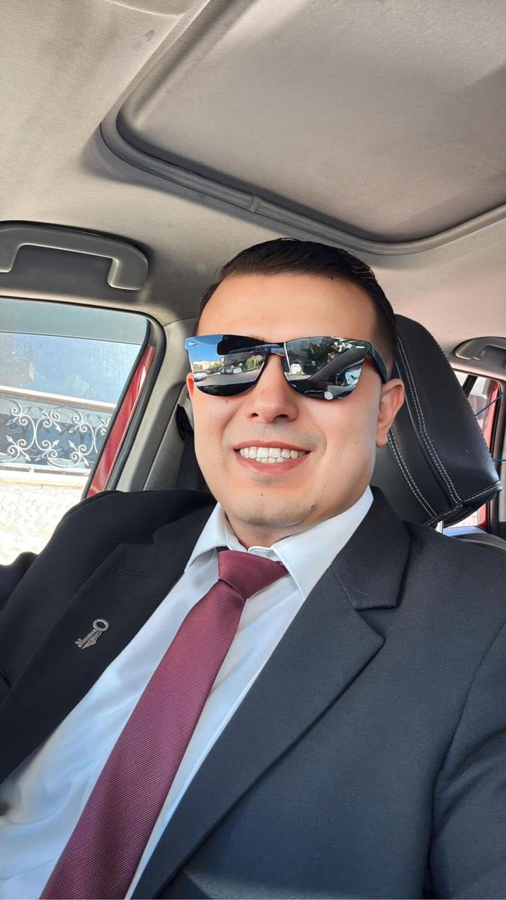 عمر عزمي الشطرات يهنئ الدكتور محمد ثامر