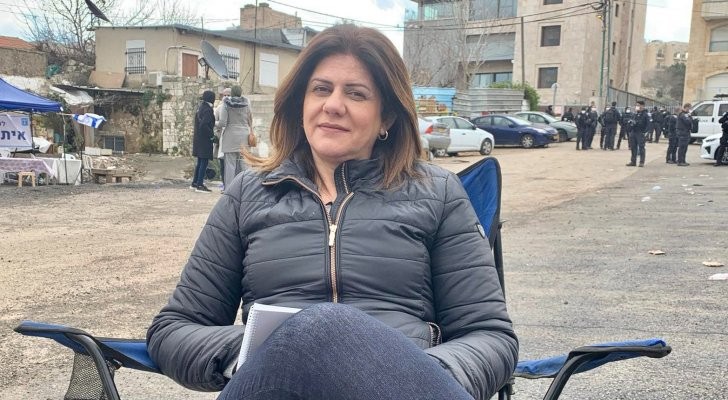 الملك ينعم على الشهيدة أبو عاقلة بوسام مئوية الدولة