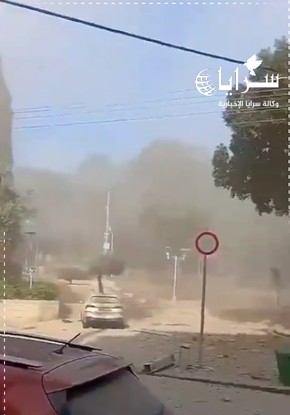شاهد بالفيديو ..  دمار واسع في "تل أبيب" جراء سقوط الصواريخ الإيرانية