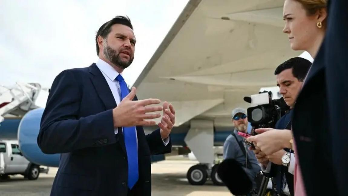 فانس: هجمات إيران على السفن وراء ارتفاع أسعار الوقود