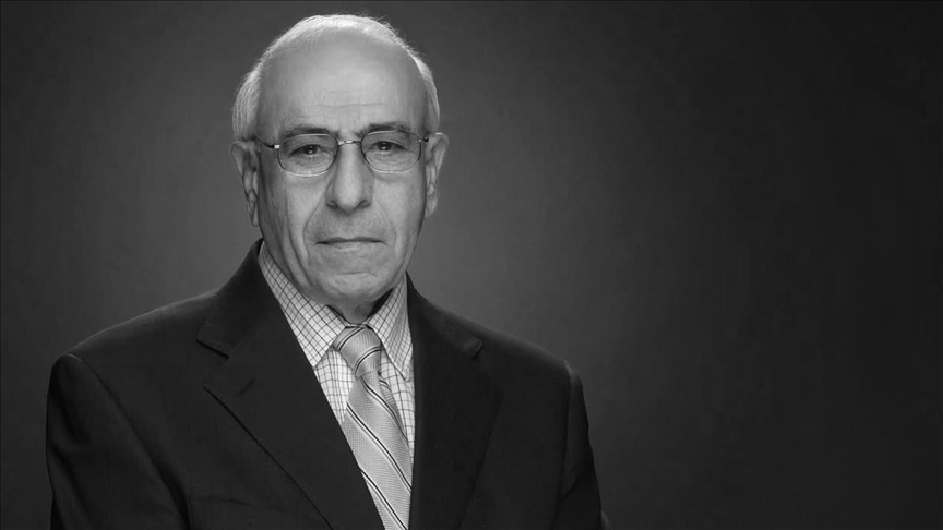 الحكومة تنعى الإعلامي "جميل عازر"