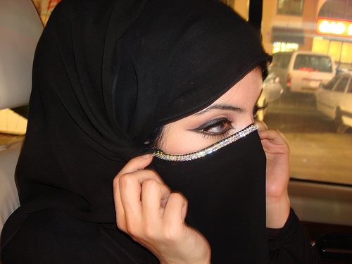 بالصور ..  لماذا السعوديات جميلات