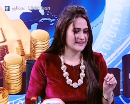 بالفيديو  ..  موقف محرج لمذيعة على الهواء
