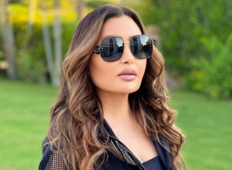لطيفة تعد جمهورها بمفاجأة في دبي