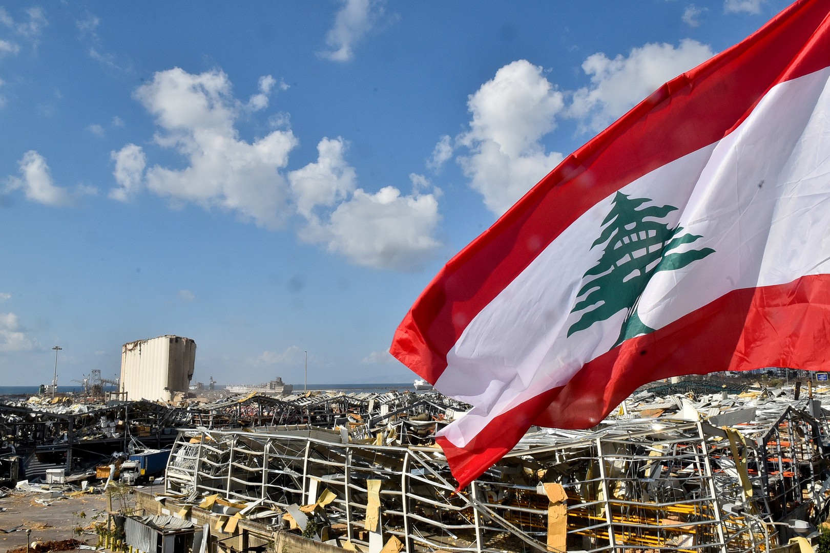 رسميا: لبنان يُعلن إفلاسه