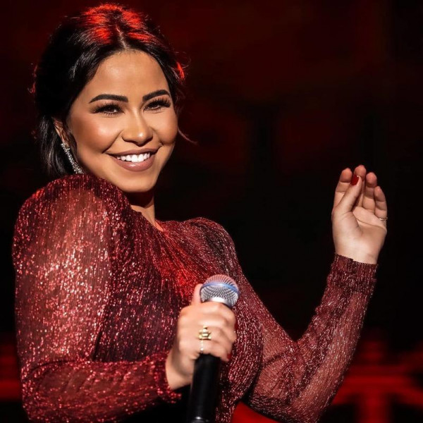 شيرين عبد الوهاب تضع نادين نجيم في ورطة بسبب حسام حبيب