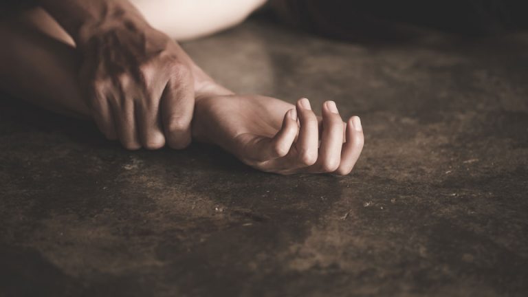 الإعدام لمصري قتل خطيبته بطريقة وحشية  ..  "تفاصيل"
