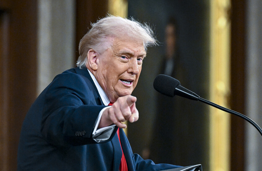 ترامب: ألف صاروخ جاهز لضرب إيران إن أقدمت على اغتيالي