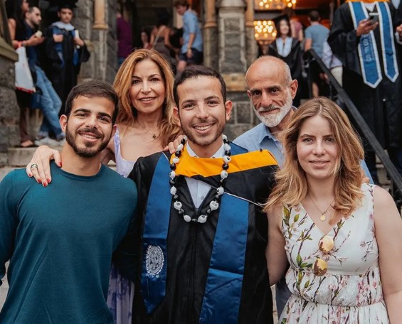 الأميرة غيداء تحتفل بتخرج توأمها محمد ورجاء من الجامعة