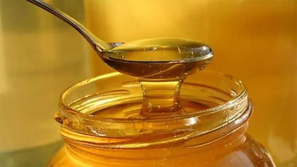 ما كمية السكر في ملعقة عسل واحدة؟