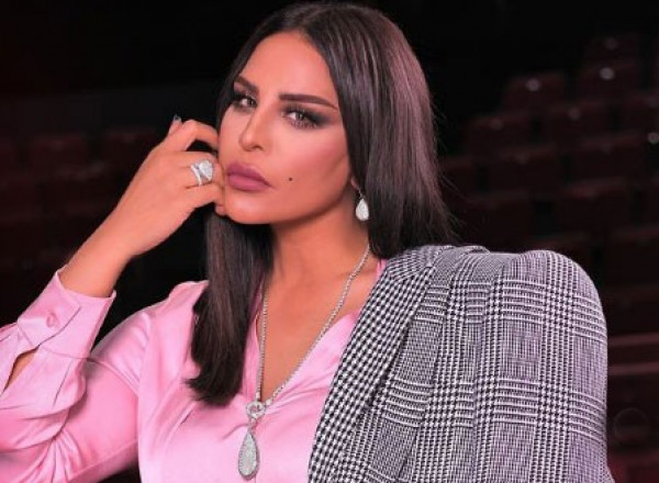 أحلام تكشف عن معاناتها في الصغر: بعد وفاة والدي اشتغلت 10 صنايع