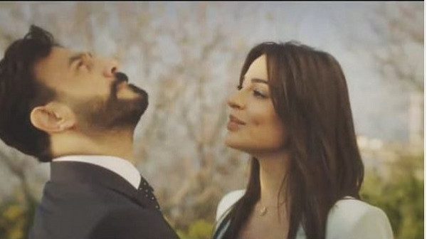 خطأ إملائي يضع نادين نسيب نجيم في مأزق 