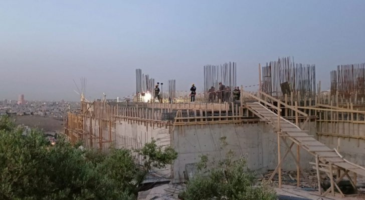 توقيف 5 أشخاص على ذمة قضية انهيار جزء من مبنى قيد الإنشاء في عمان