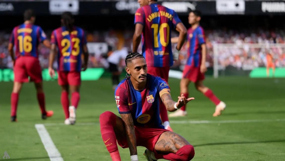 برشلونة يواصل تألقه في الليجا بخماسية في شباك فالنسيا