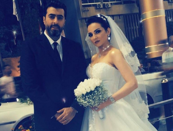 ما سر حفل الزفاف الذي جمع باسم ياخور وصفاء سلطان؟