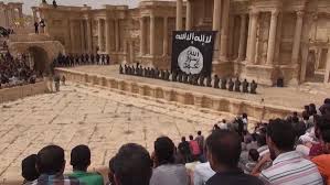 فيديو لداعش يظهر اعدام عشرات من الجنود السوريين في تدمر " صور "