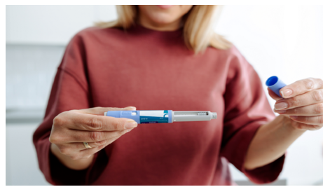 تحذير طبي جديد ..  حقن إنقاص الوزن ترتبط بـ "سكتات العين" والعمى المفاجئ