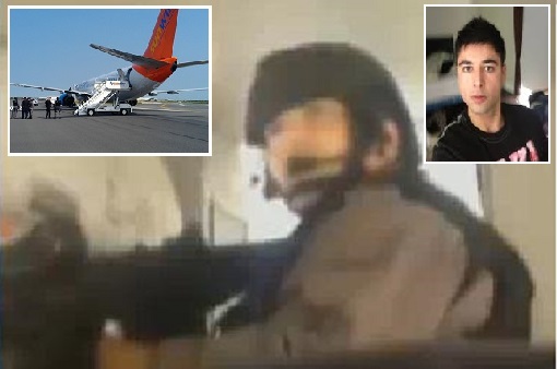 بالفيديو ..  قوات خاصة تقتحم طائرة ركاب بعد التهديد بتفجيرها